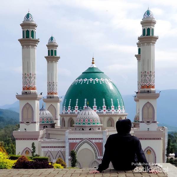 Masjid Al Fatah Alasmalang: Tempat Ibadah yang Menyatu dengan Kehidupan Warga Cilacap
